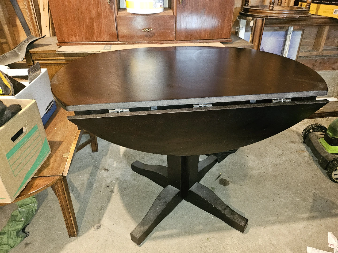 Dark Wood Drop Leaf Pedestal Table