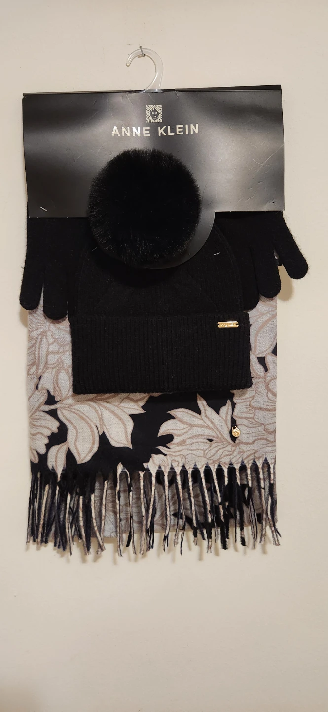 Anne Klein Women's Hat, Gloves, and Scarf Set - Black