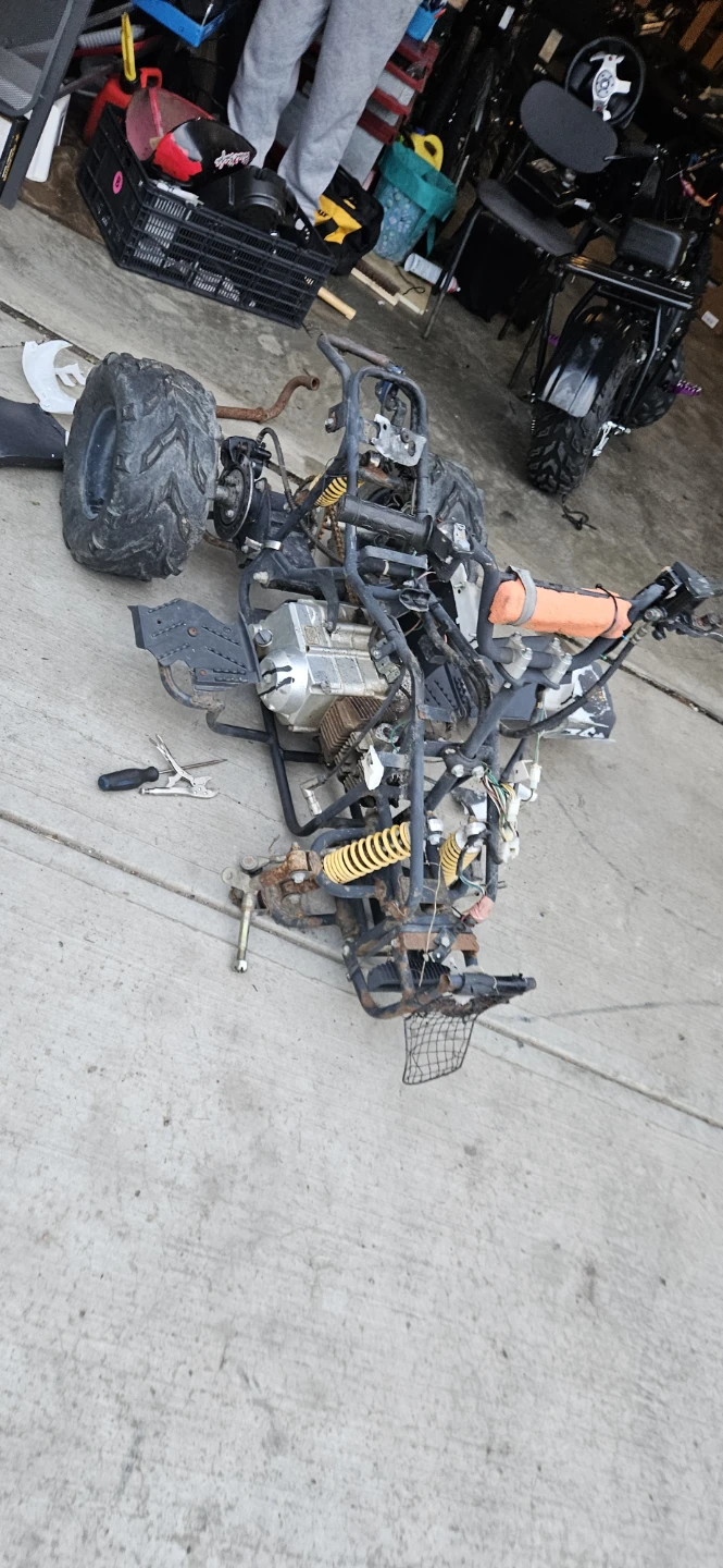 ATV Frame with Engine and Wheels 90cc - photo 2