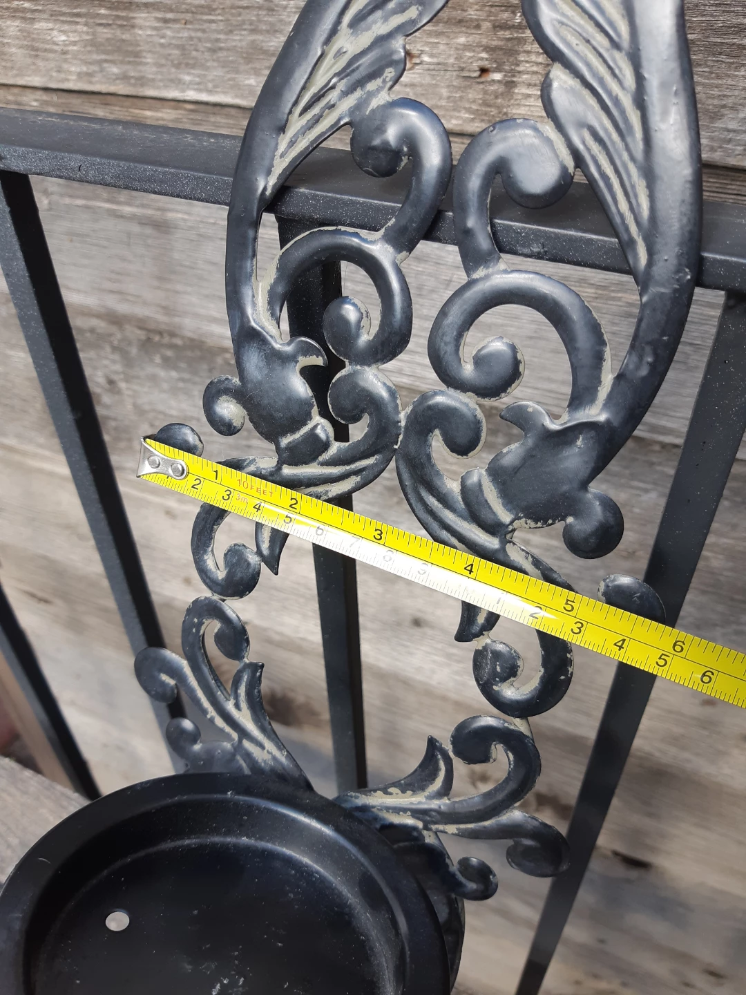 Intriquite Ornate Cast Iron wall sconce / candle holder - photo 2