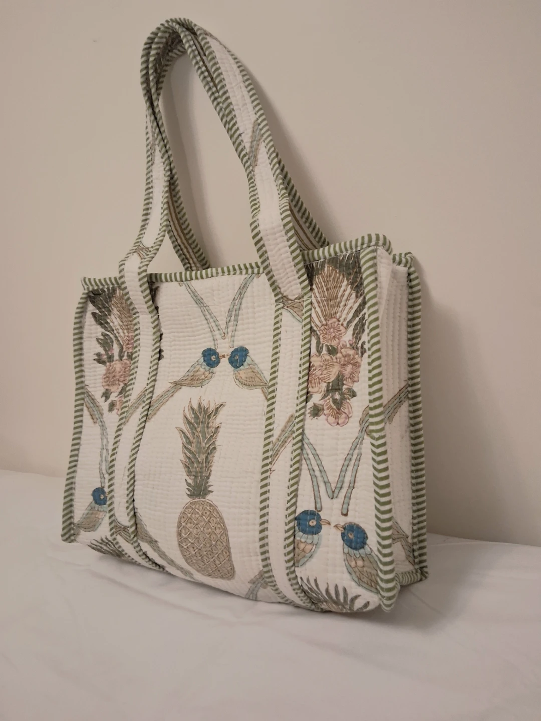 Quilted Tote Bag with Pineapple and Bird Print - photo 4