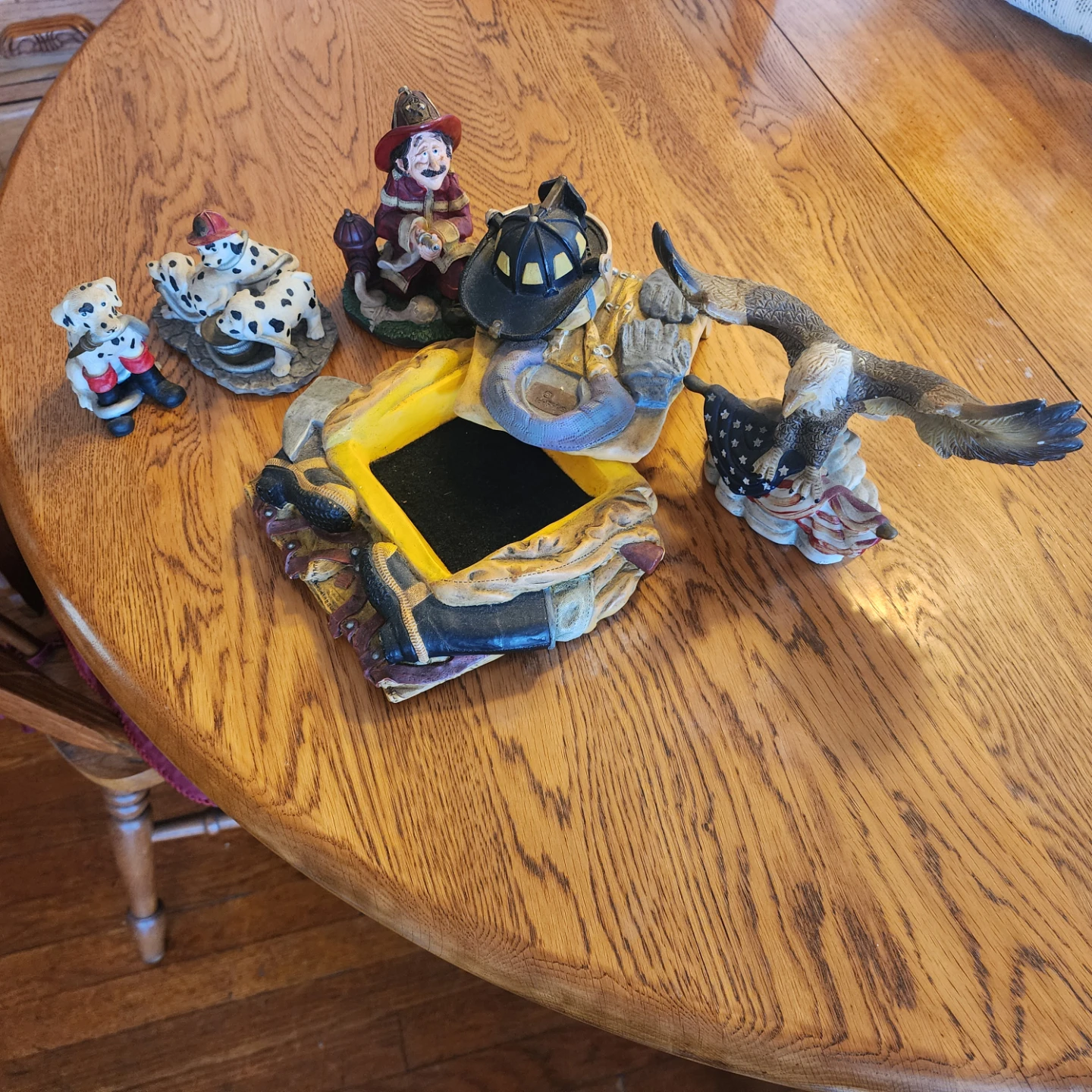 Figurine Collection: Firefighter, Dalmatians, Eagle