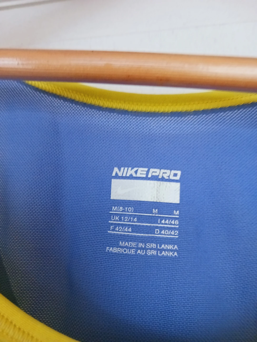 New !!! NIKE  Pro Tank Top - Yellow .Size Medium - photo 3