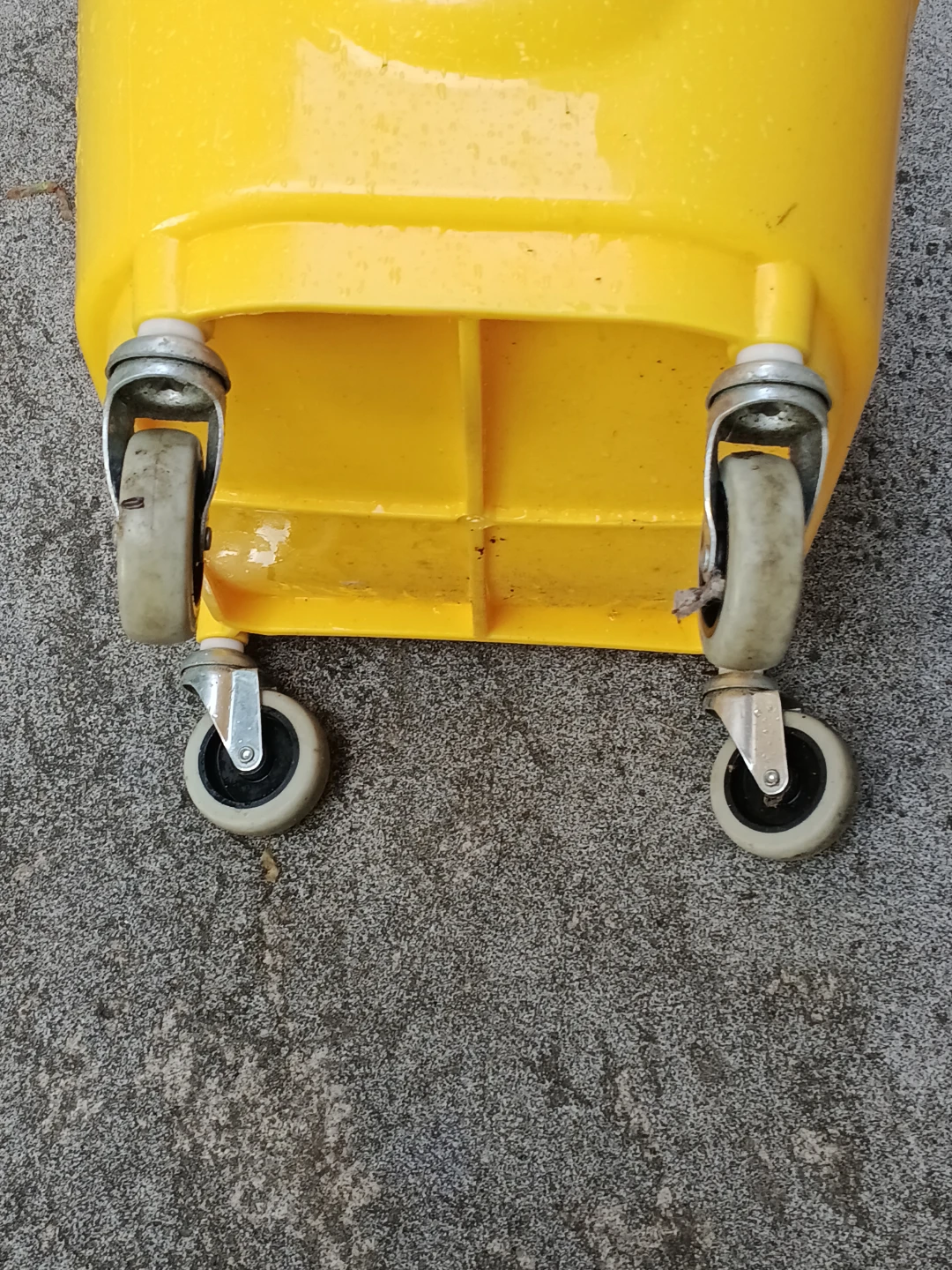 Yellow Mop Bucket with Wringer and Wheels (Weston + Albion) - photo 3
