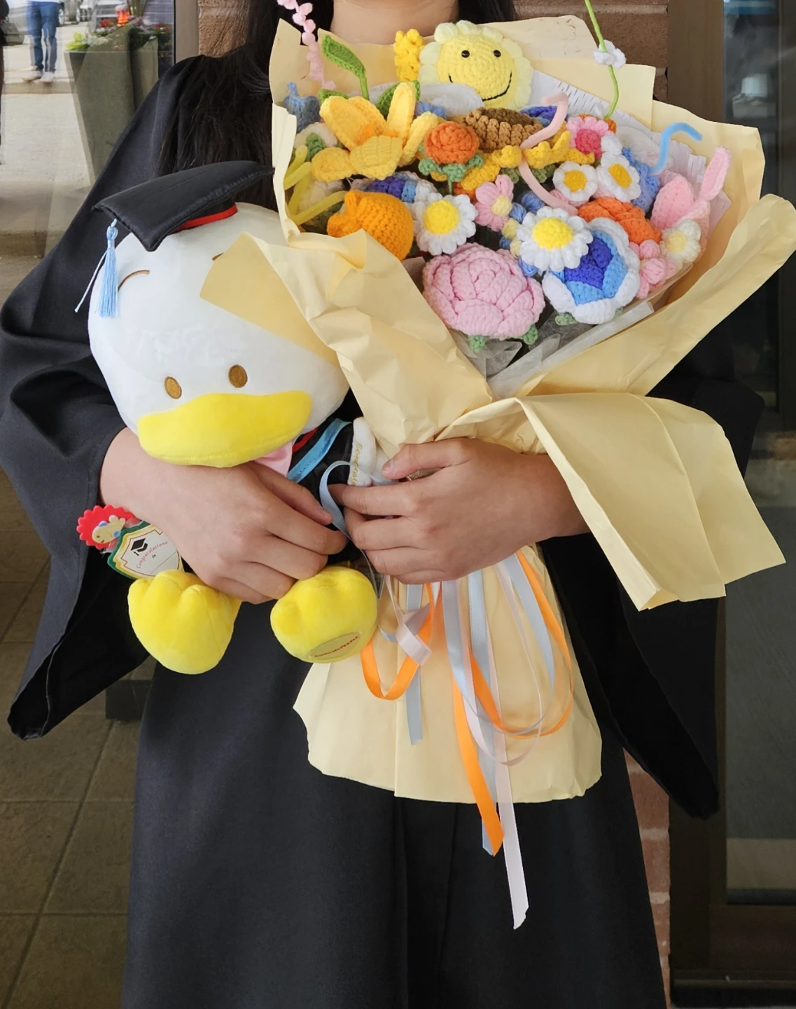 Handmade Crochet Flower Bouquet (Graduation) - photo 2