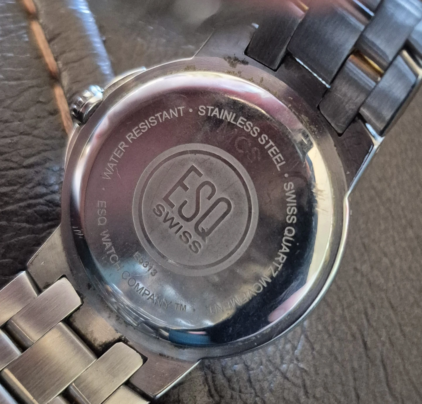 ESQ Swiss Quartz Two-Tone Watch needs battery - photo 3