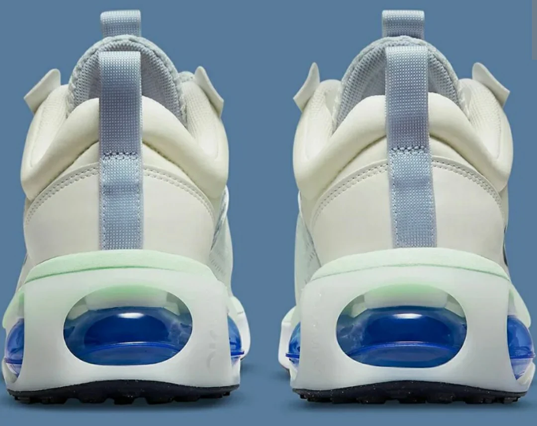 Brand new Women's Air Max 2021 Sneakers - photo 2