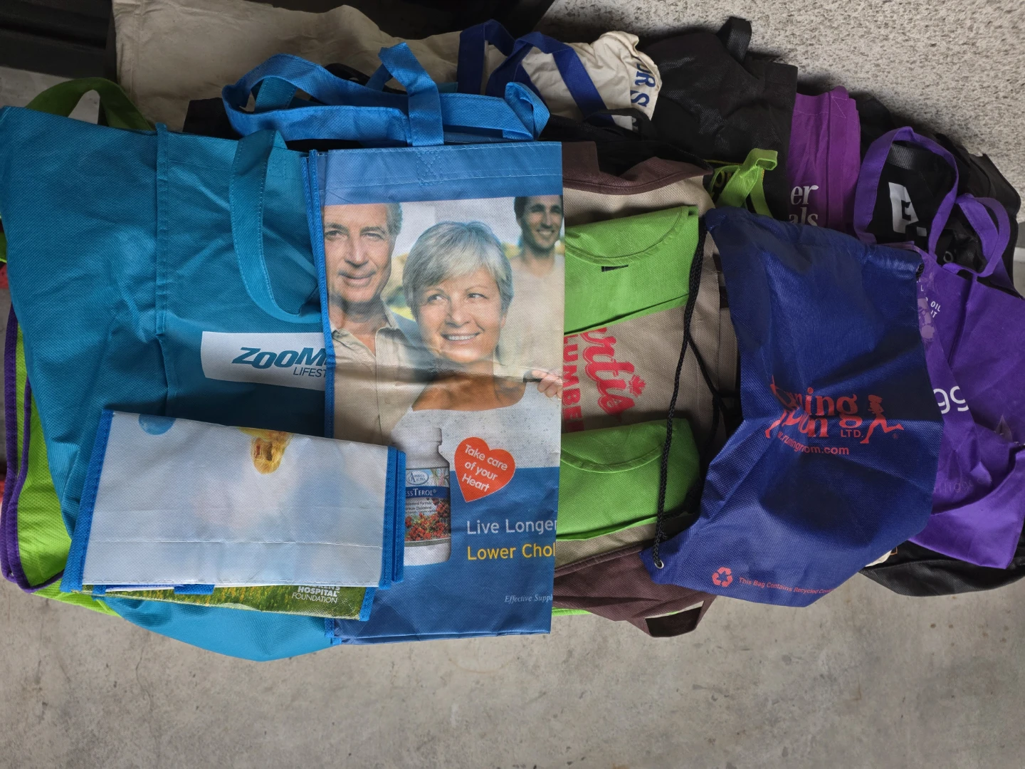 Assorted Reusable Shopping Bags - photo 2