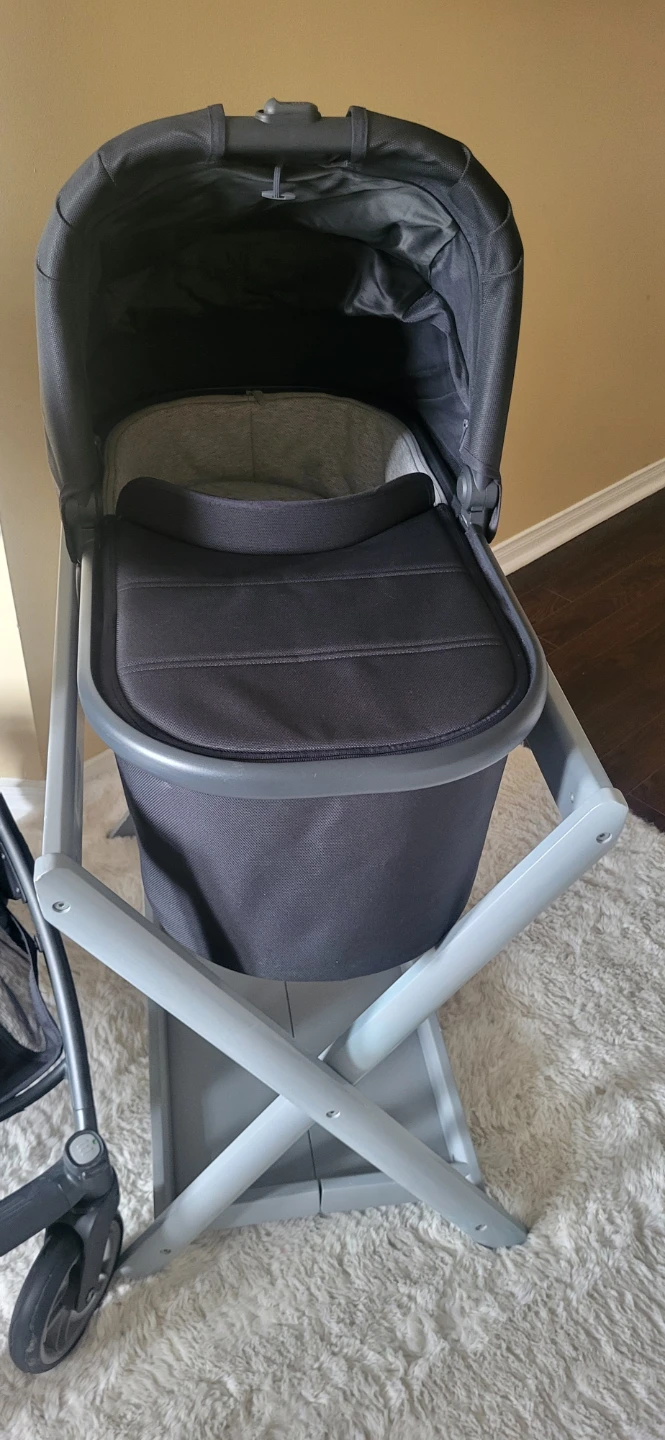 V2 UPPAbaby  Cruz Stroller with bassinet and stand - photo 4