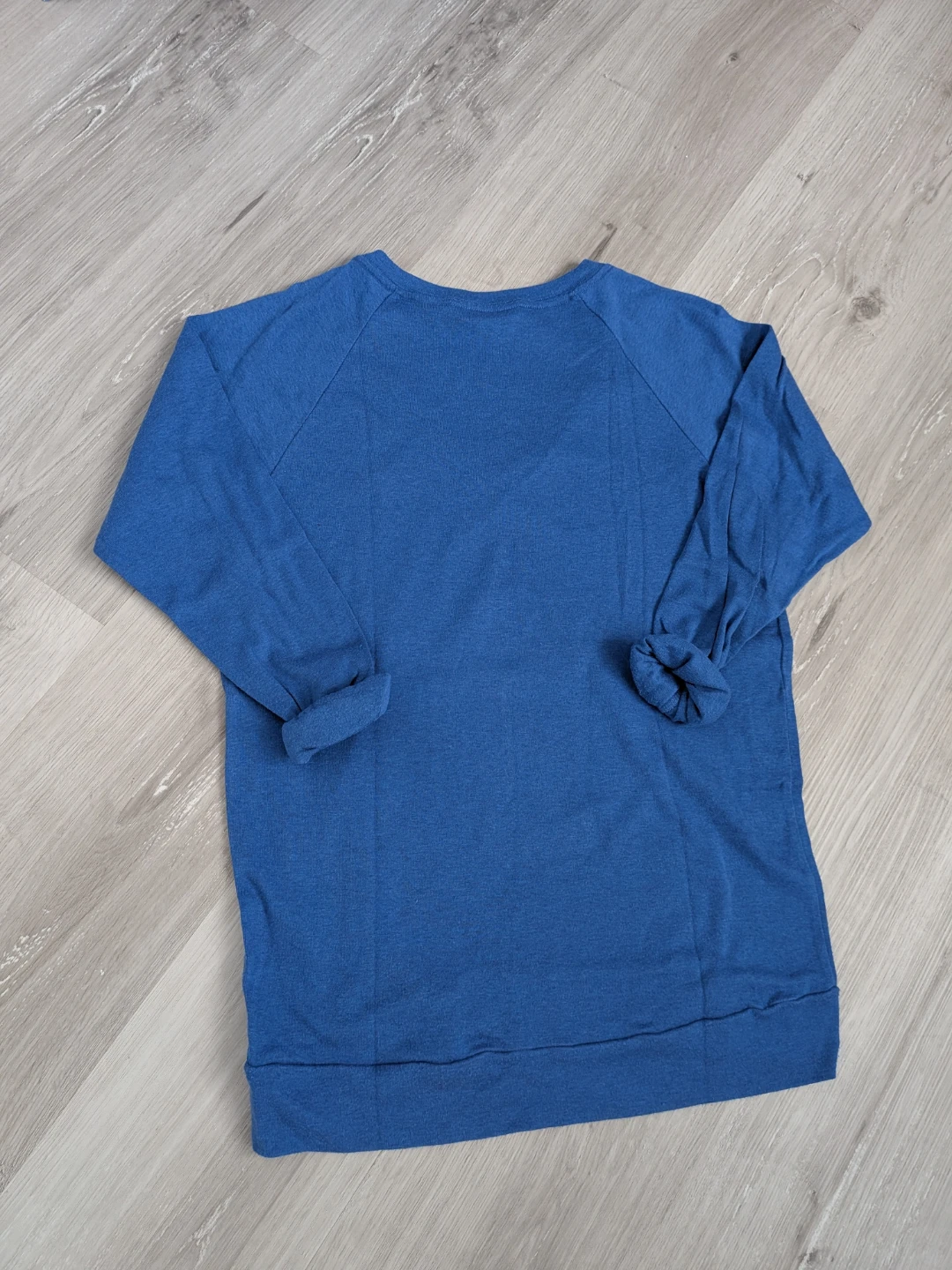 AVAILABLE ONLY THIS WEEKEND TNA Blue Long Sleeve thin sweater - photo 4
