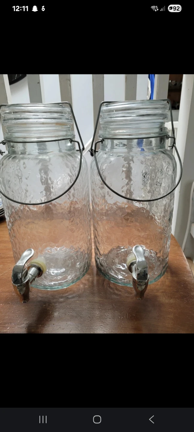 Set of 2 Glass Drink Dispensers with Spigots