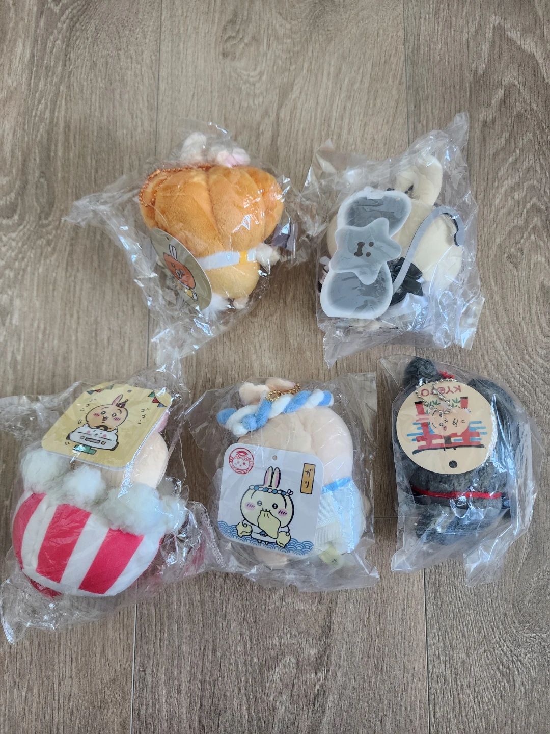 Chiikawa Usagi Plush Keychain - photo 2