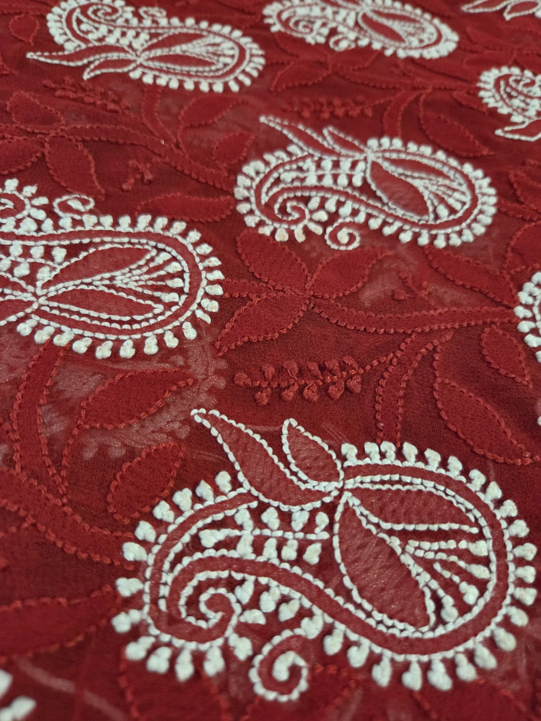 Red  chickenkaari embroidered Kurti - photo 2