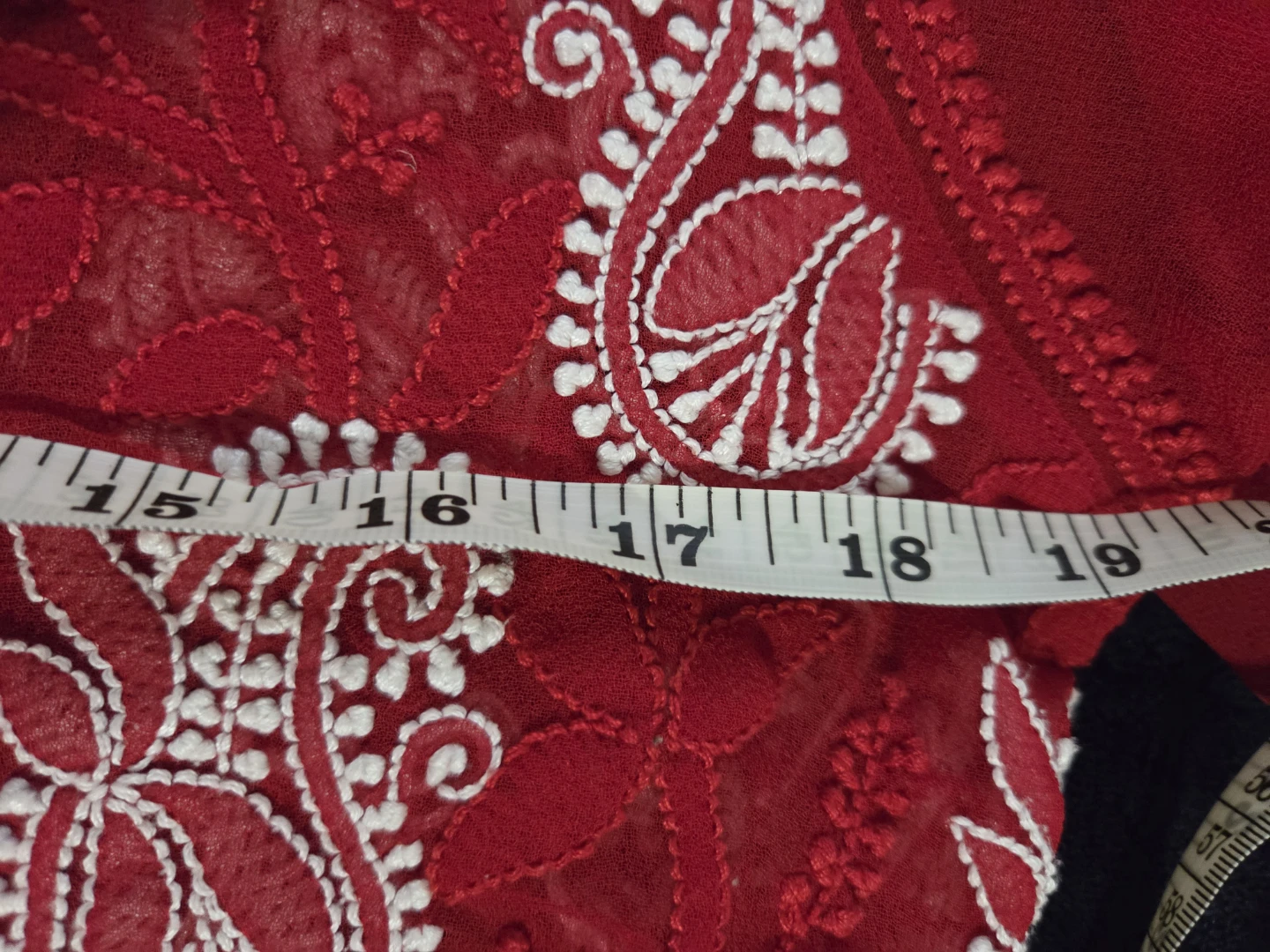 Red  chickenkaari embroidered Kurti - photo 4
