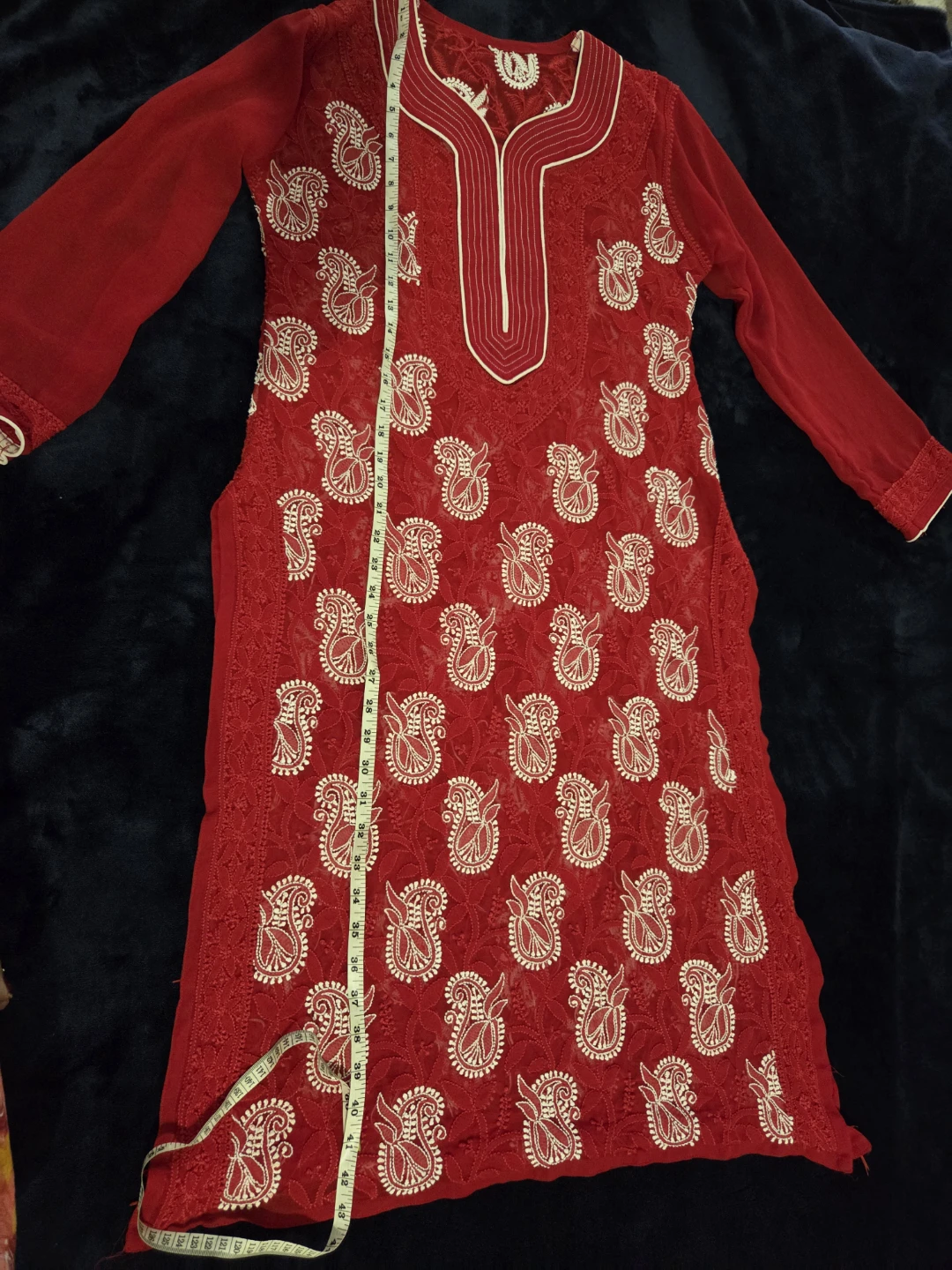 Red  chickenkaari embroidered Kurti - photo 5