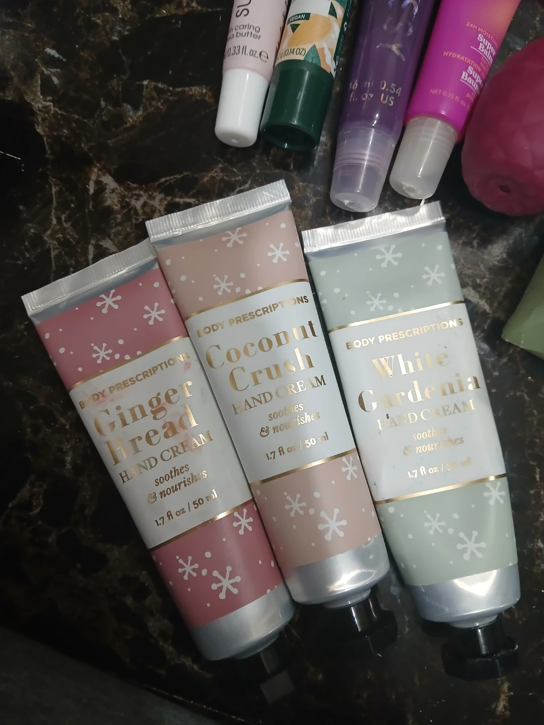 Bath & Body Works gift set and lip balms - photo 2