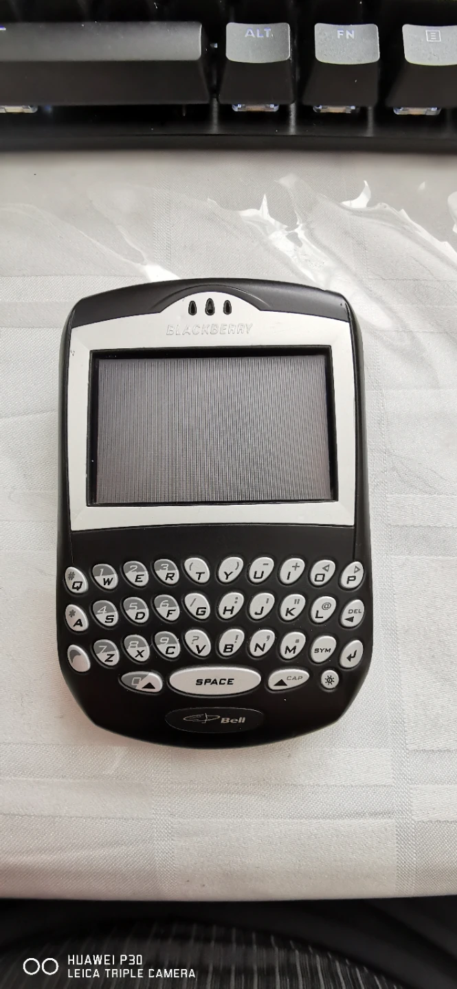 RARE RIM BlackBerry 7250 Cell Phone