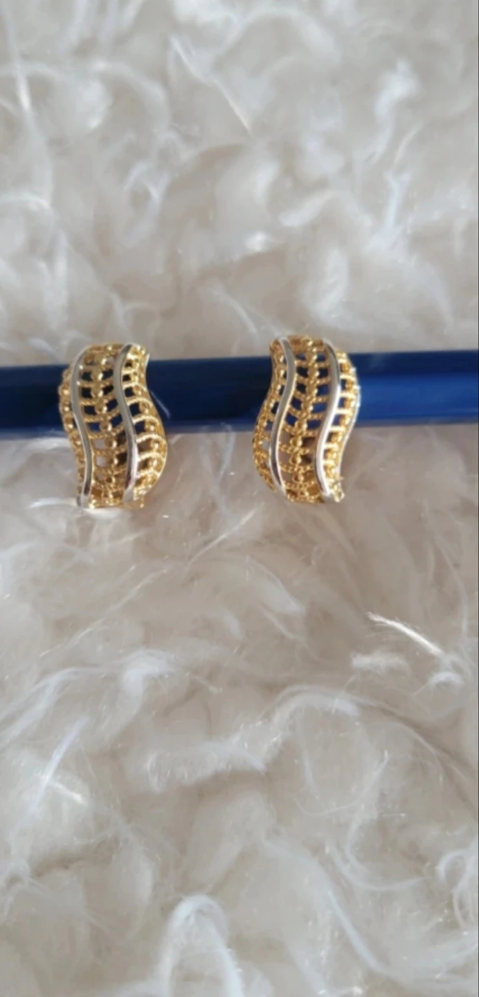 Gold-filled filgree hoop earrings