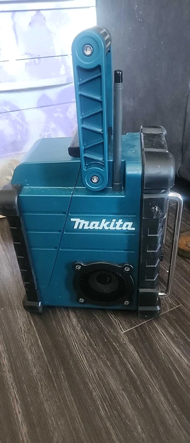 Makita Jobsite Radio Speaker - photo 2