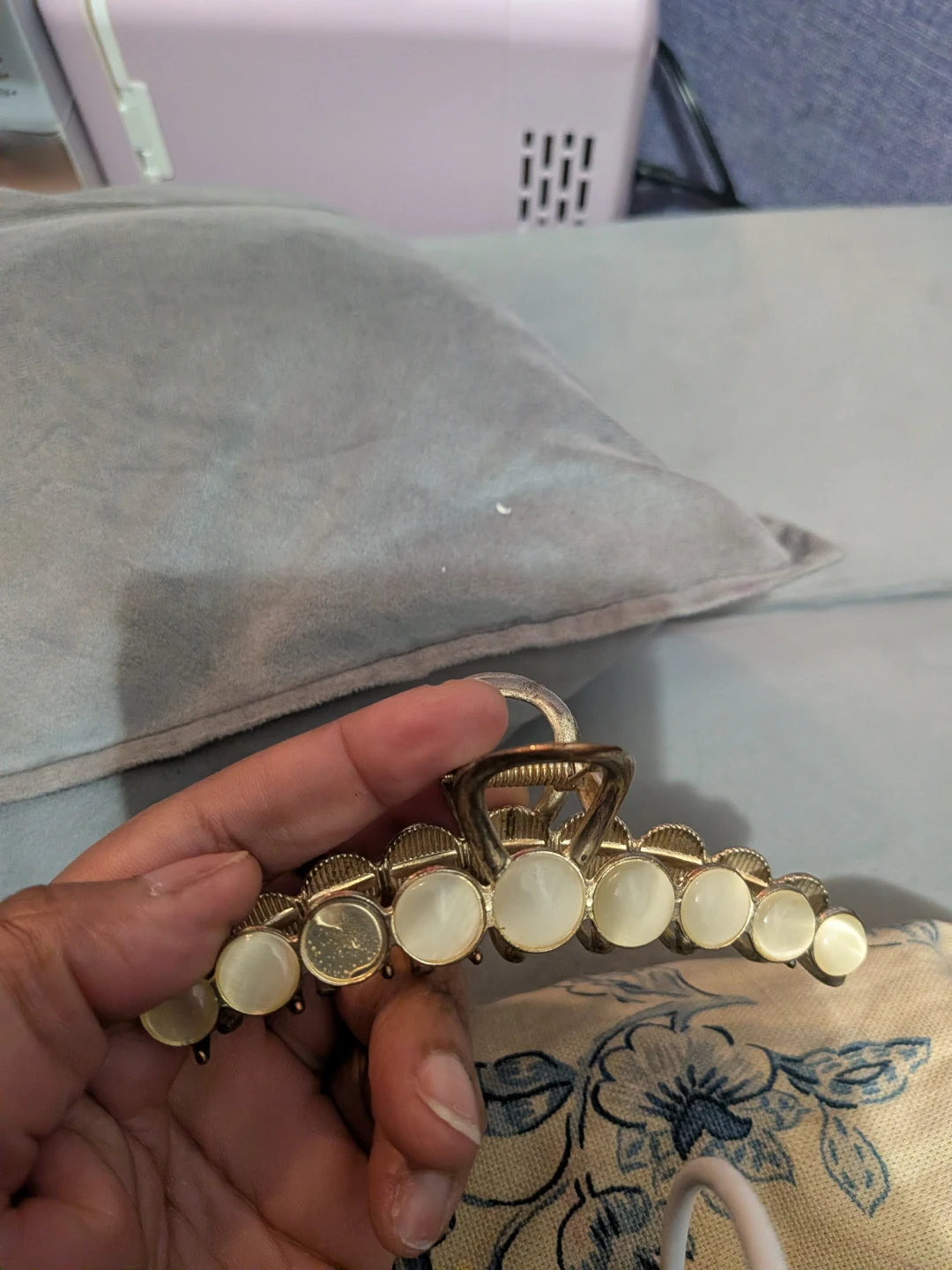 Gold Claw Clip with Pearl Accents - photo 2