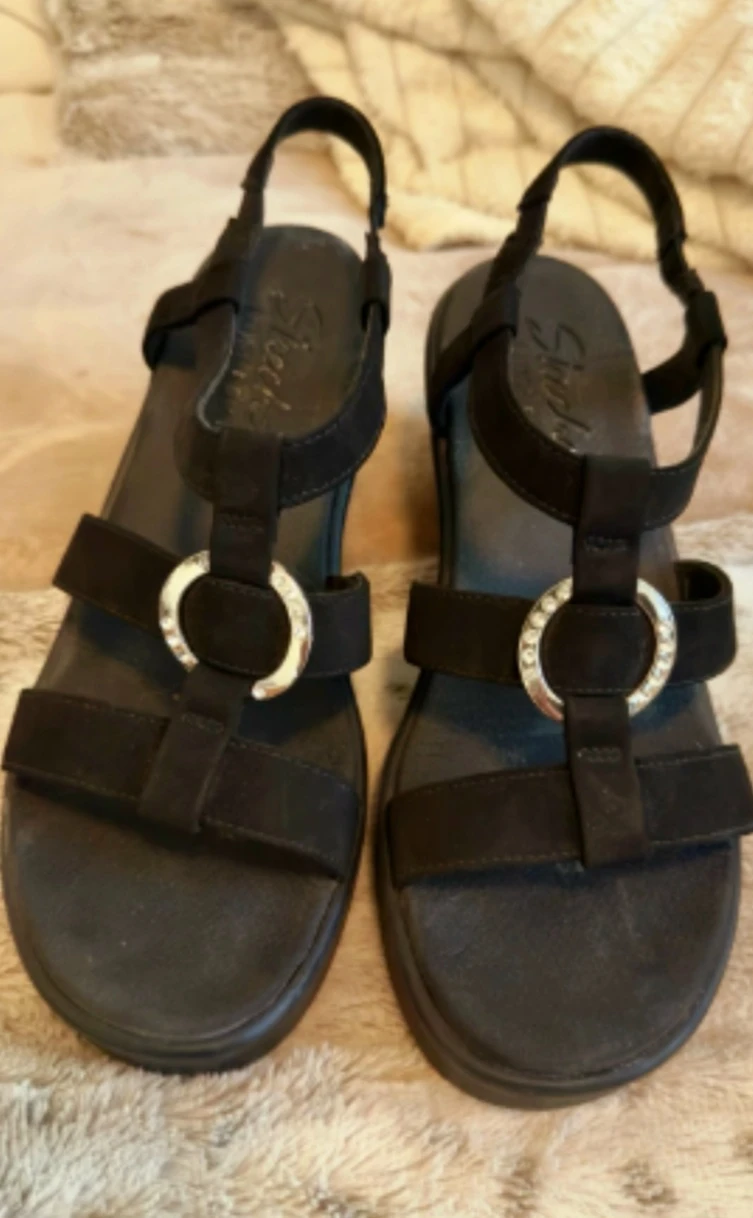 Skechers Black Wedge Sandals - photo 2