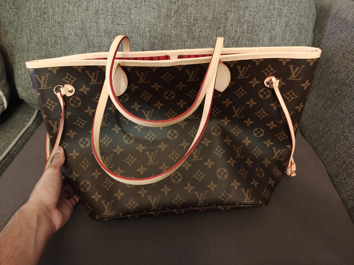 Louis Vuitton Neverfull MM Tote Bag
