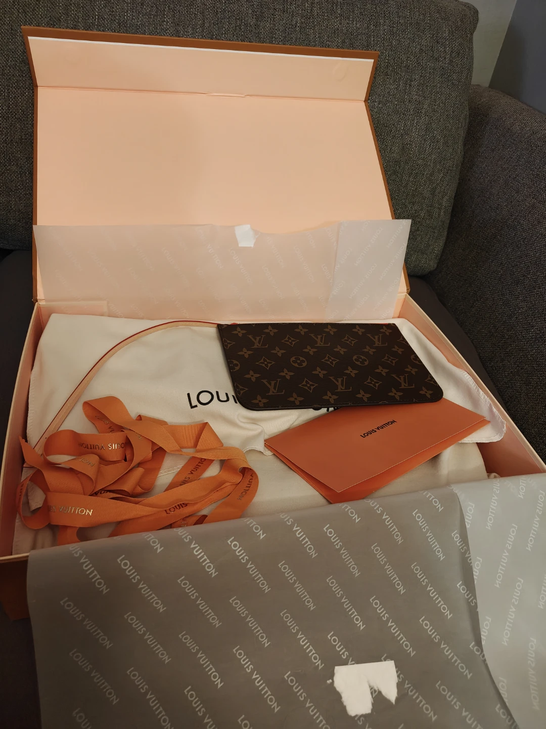 Louis Vuitton Neverfull MM Tote Bag - photo 4