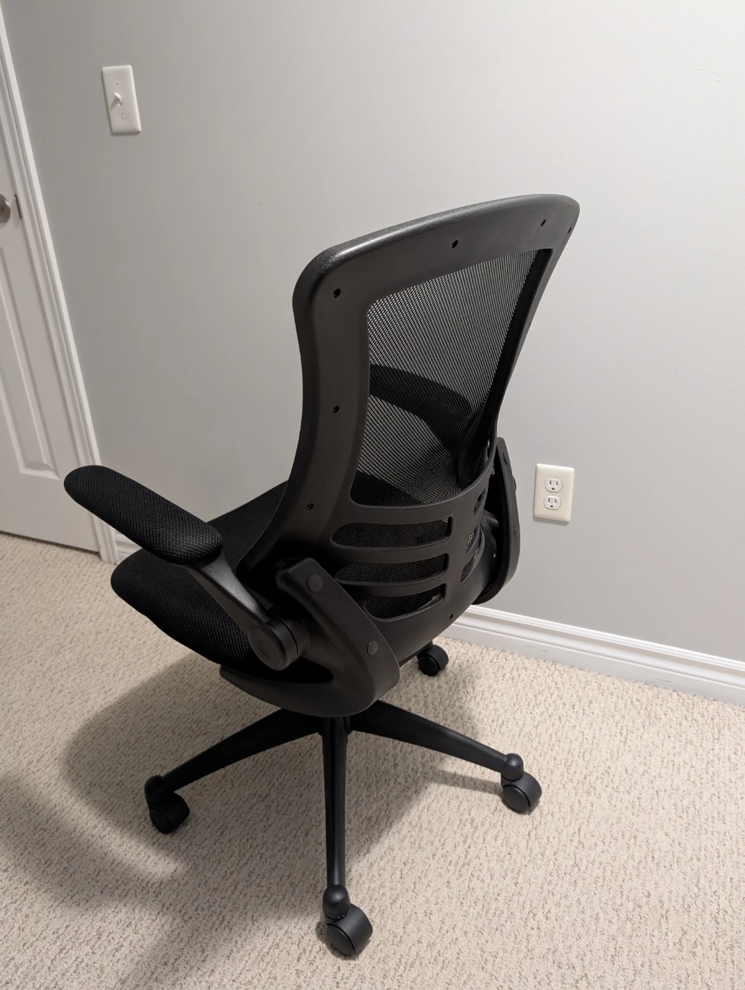Black Mesh Office Chair - photo 3