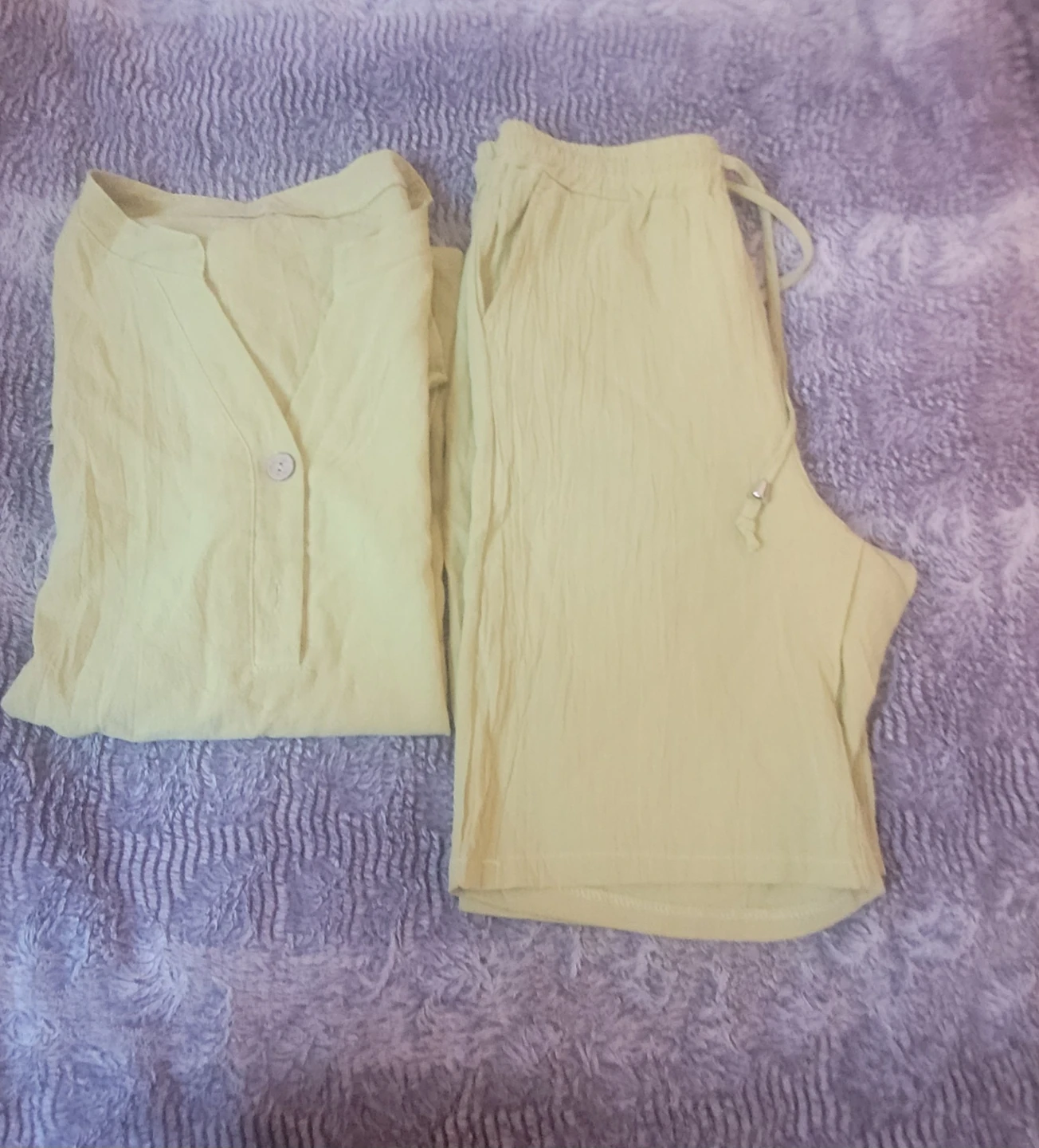 Light Yellow 2-Piece Set
