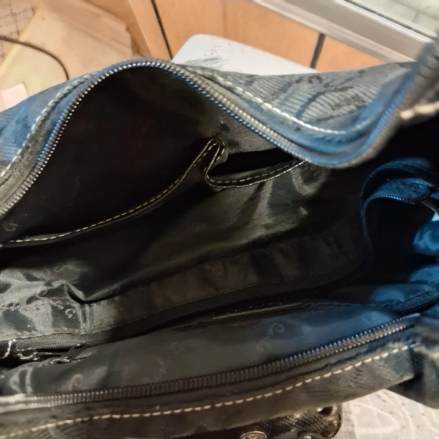 ⚽️Guess Hobo Handbag - photo 2