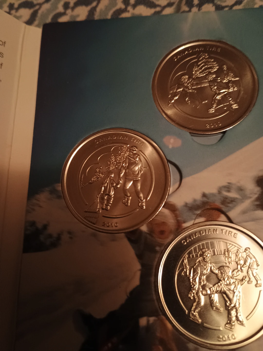 Canadian Tire 2010 Commemorative Coins Set - photo 4
