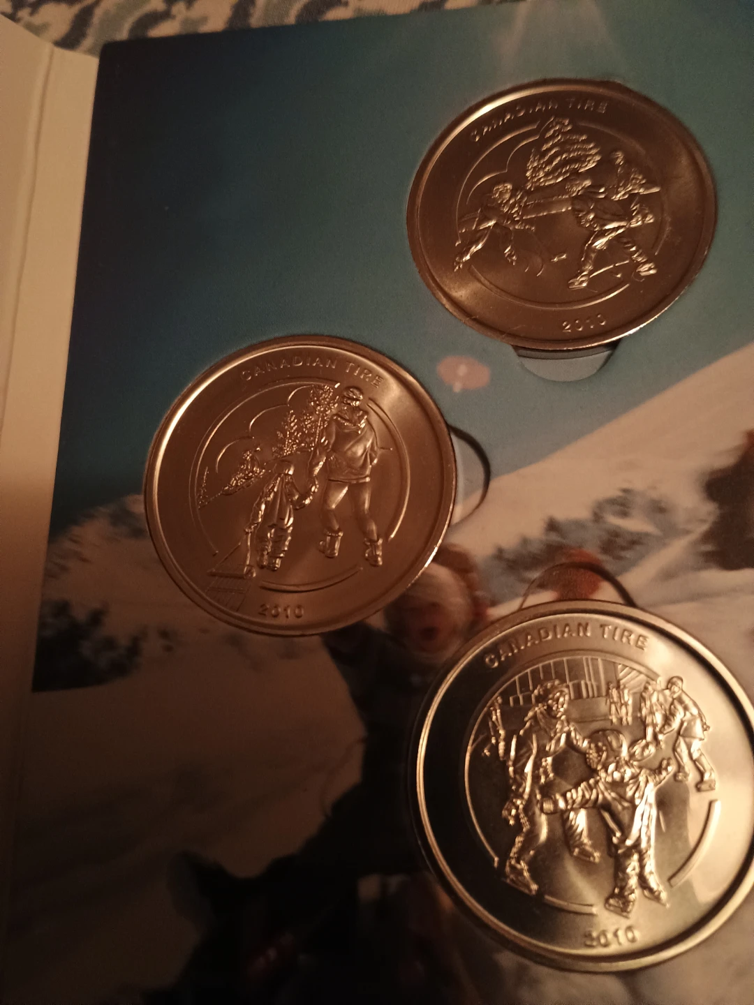 Canadian Tire 2010 Commemorative Coins Set - photo 5