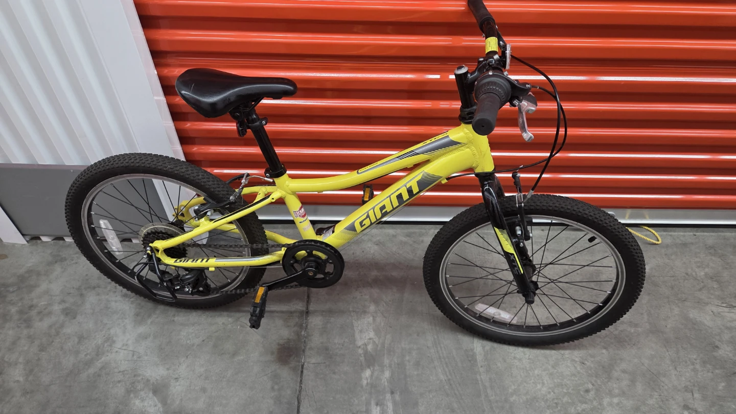 Giant Kids Bike Yellow