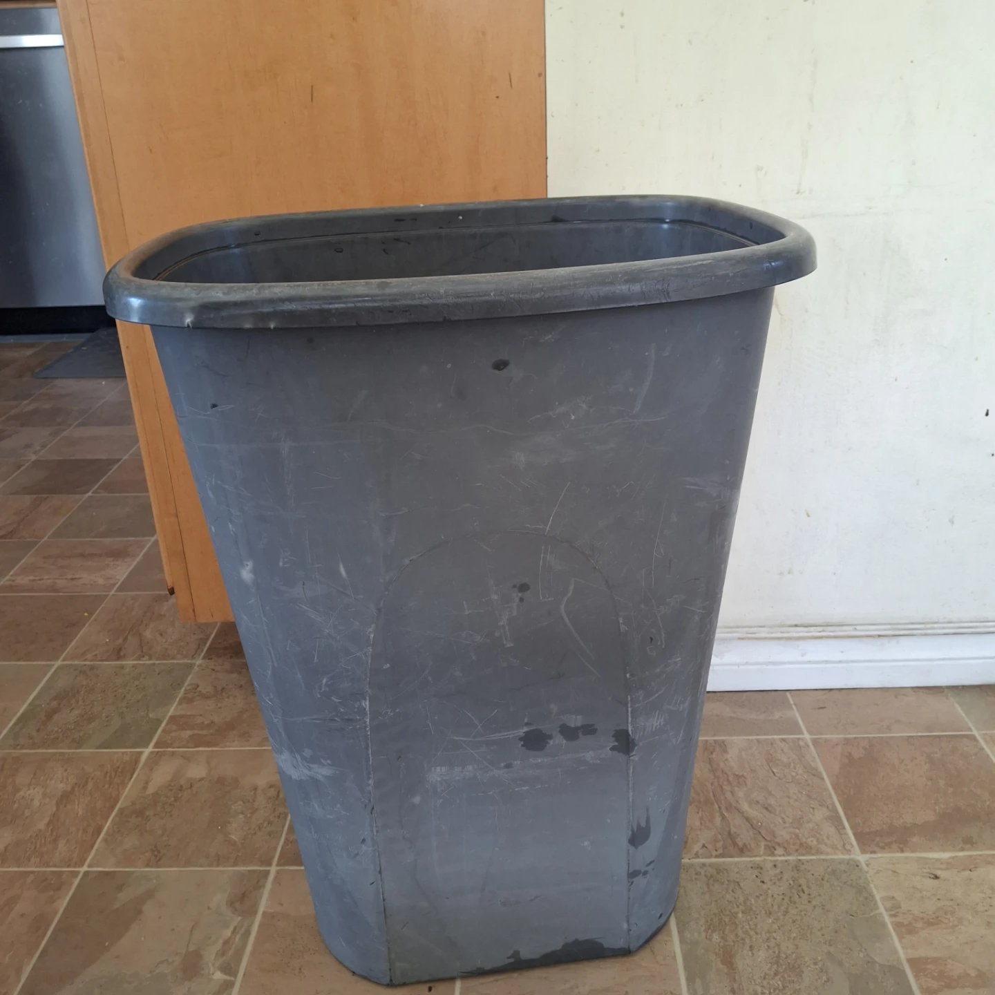 Grey Plastic Trash Can *some scratches*