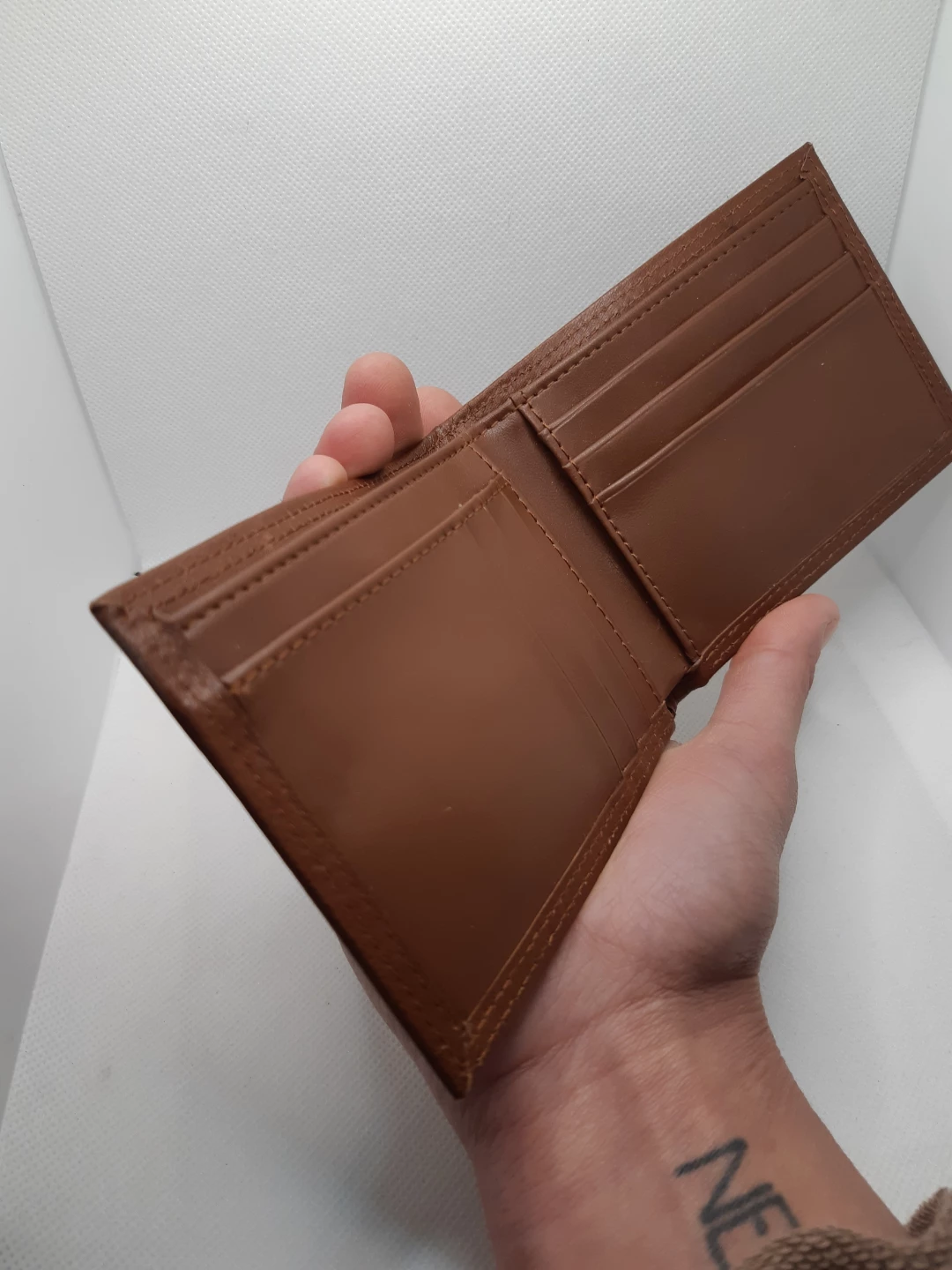brown leather Perry Ellis bi-fold wallet - photo 3