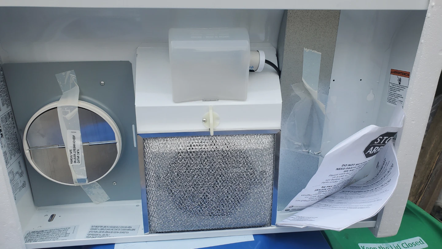 White Range Hood - photo 3
