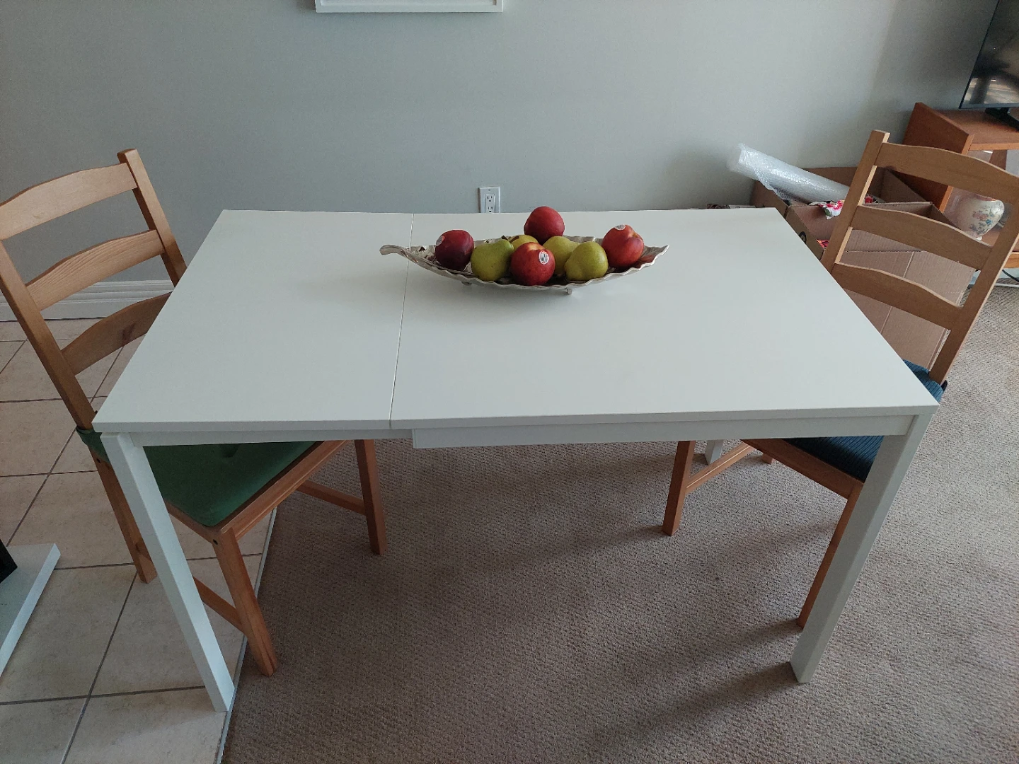 Dining table & 4 Pine Chairs - photo 3