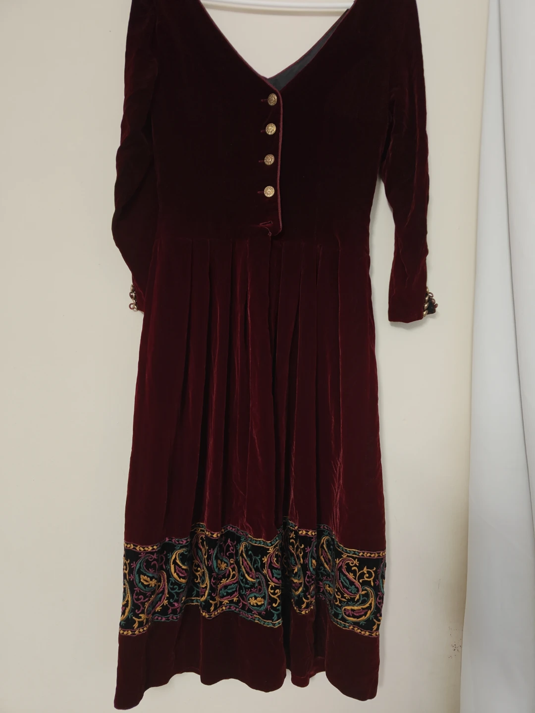 Velvet Dress with Paisley Trim - photo 3