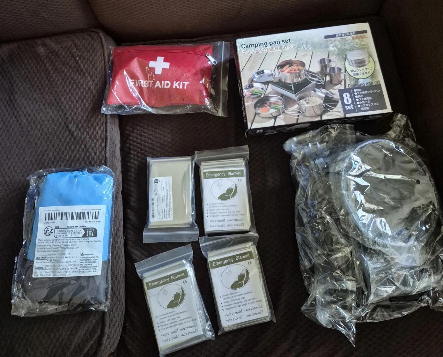 Camping Set with First Aid Kit & Emergency Blankets