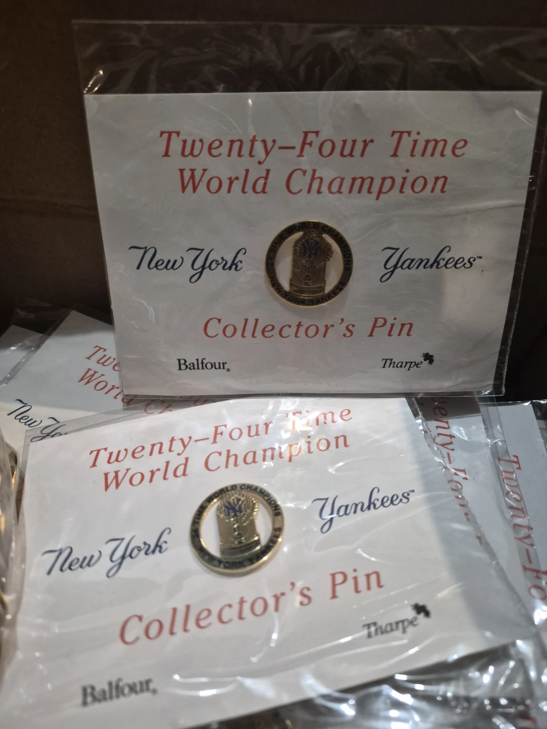 New York Yankees 24 Time World Champion Collector's Pin - photo 2