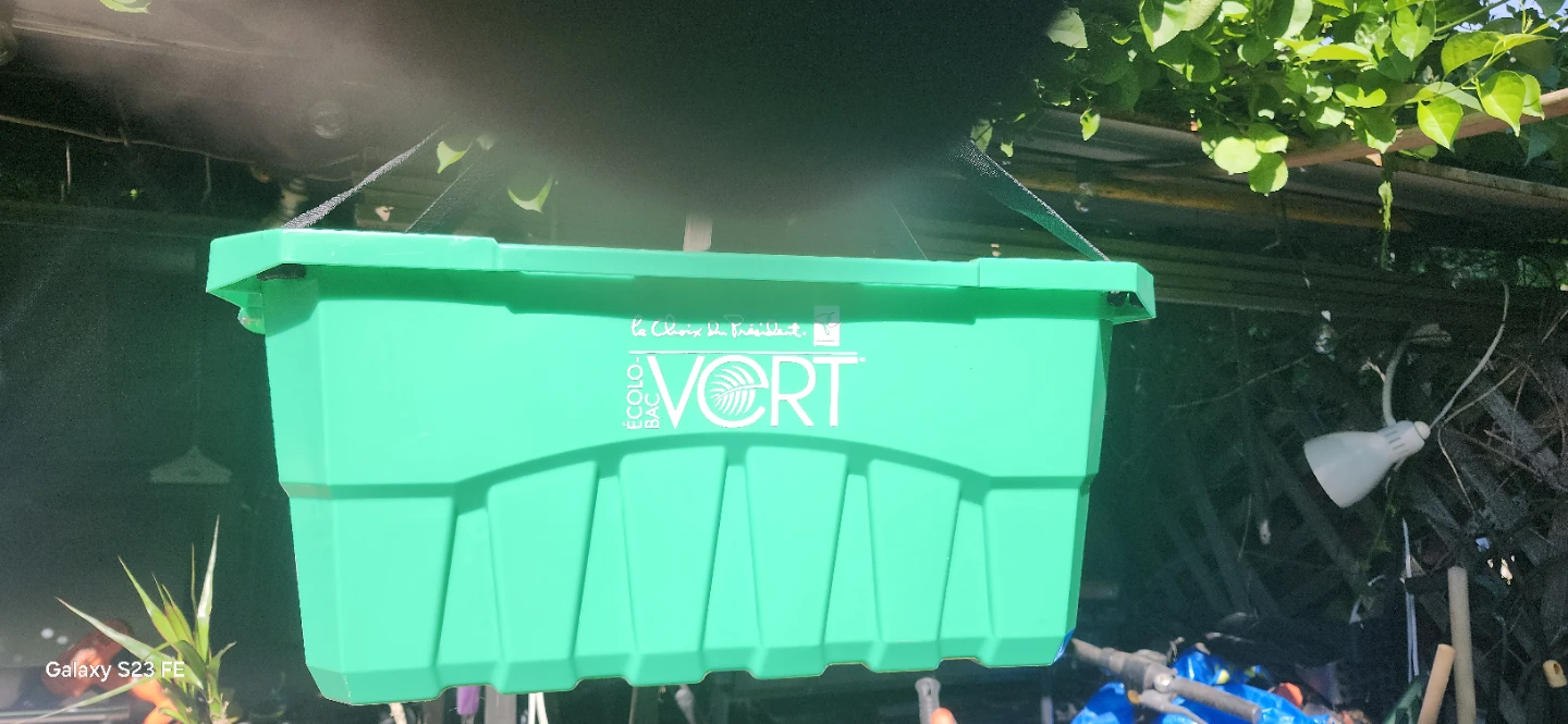 Green VORT shopping Bin each $ 7. Or three for $20