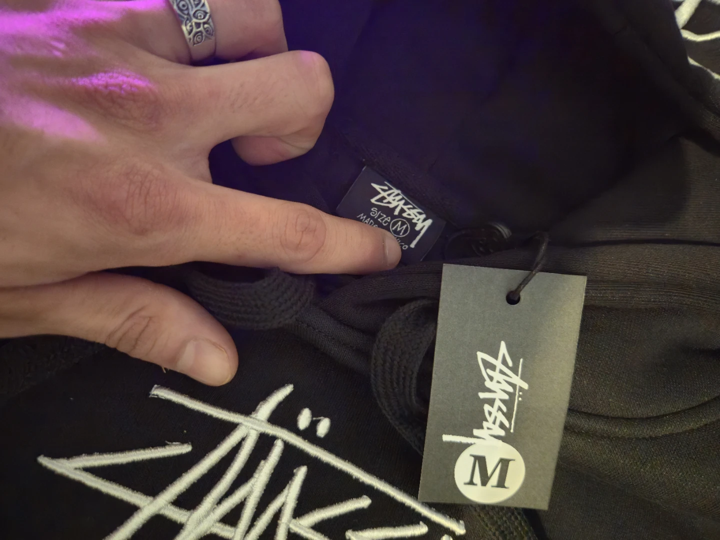 Stüssy Black Hoodie - Size M - photo 2