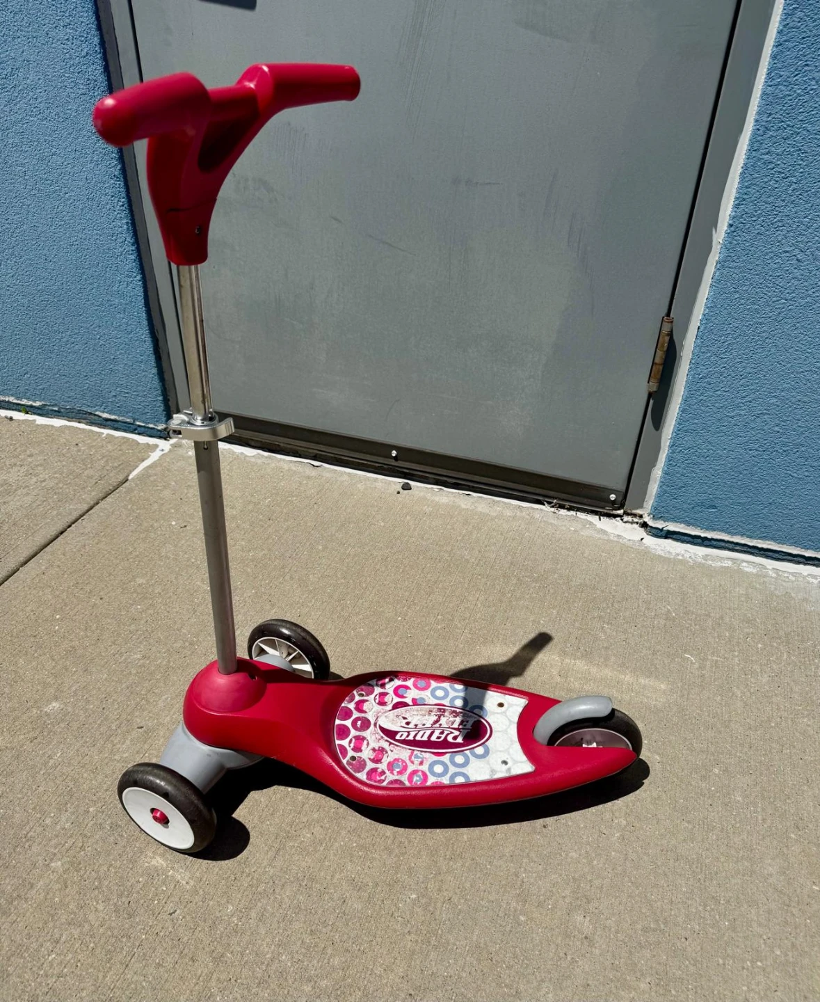 Radio Flyer 3-Wheel Scooter - photo 3