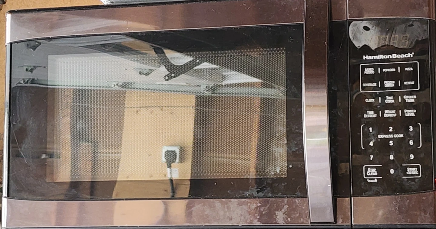 Hamilton Beach Microwave Oven - photo 3