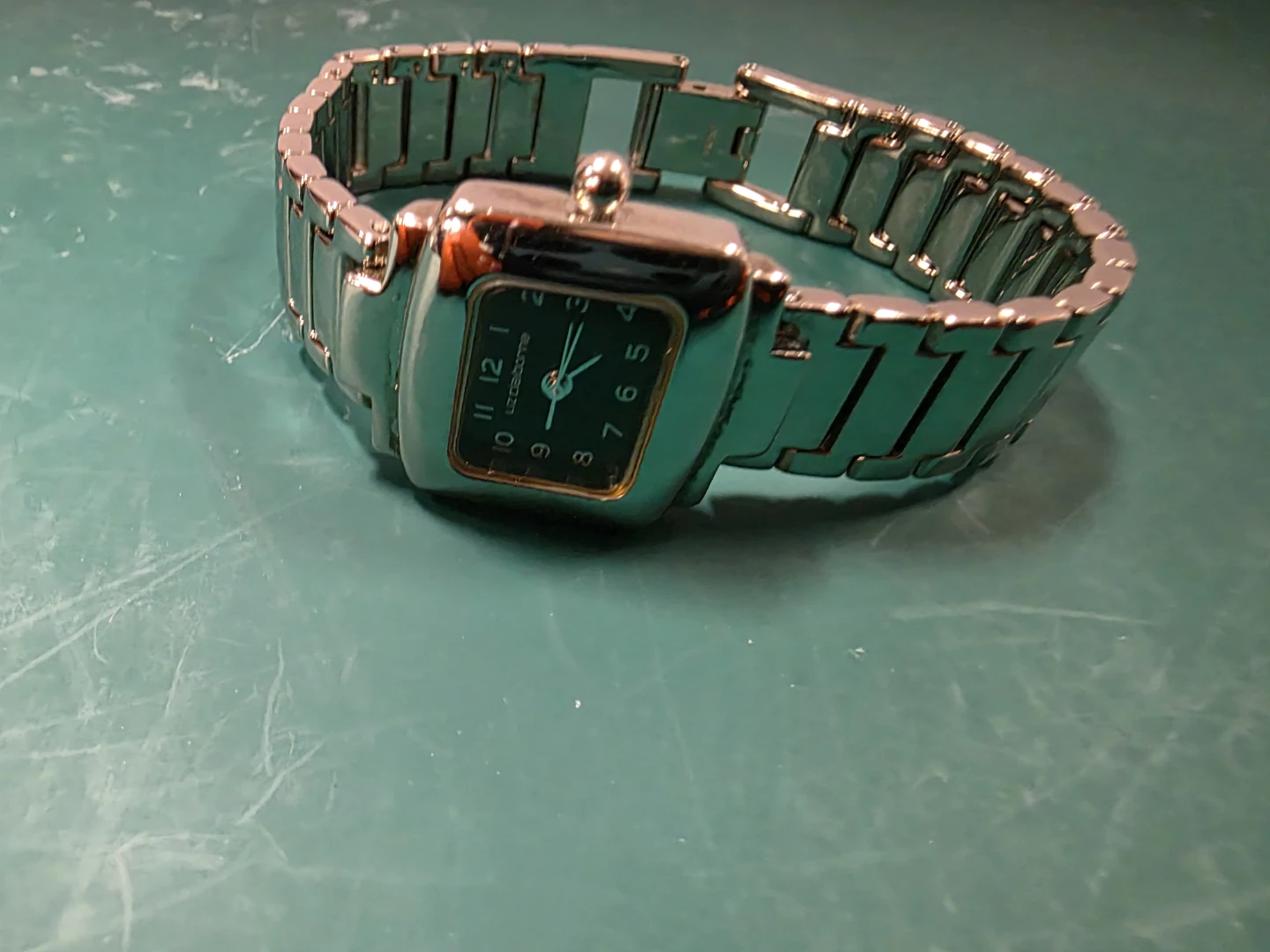 Vintage Liz Claiborne Women's Quartz Black Dial Silver Tone - photo 5