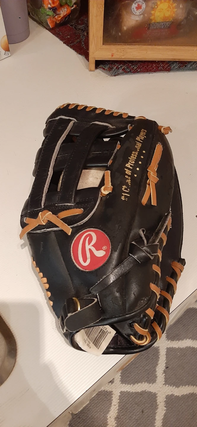 Rawlings 12.5" Left Hand Baseball Glove