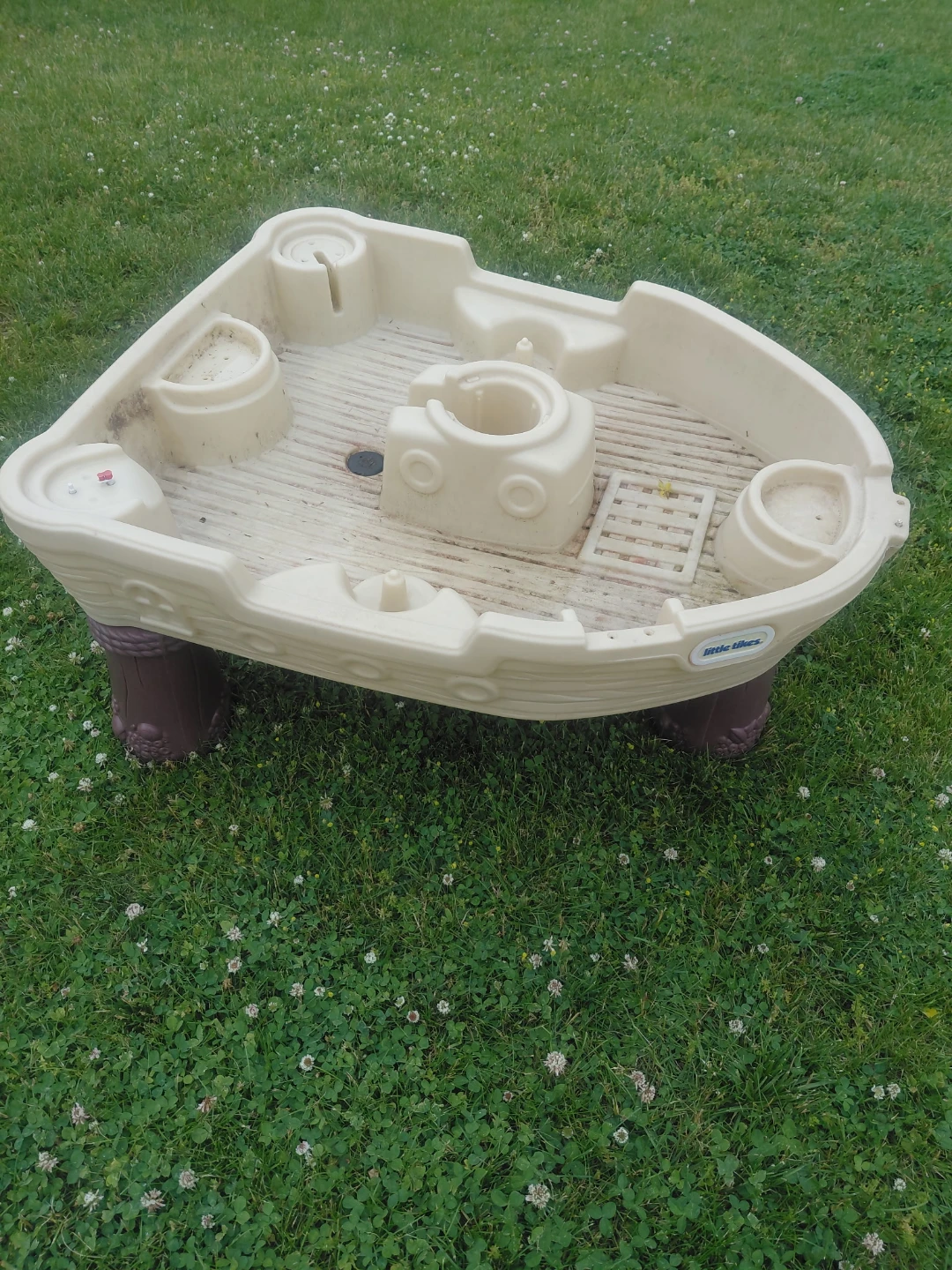 KIDS WATER TABLE