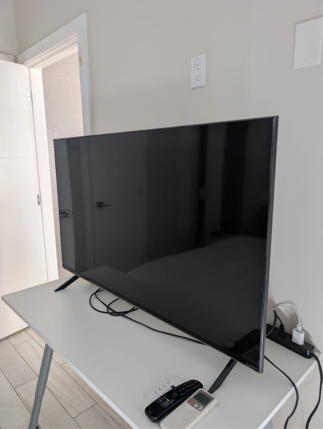 LG 50" NanoCell 4K Smart TV (50NANO80UPA) - photo 4