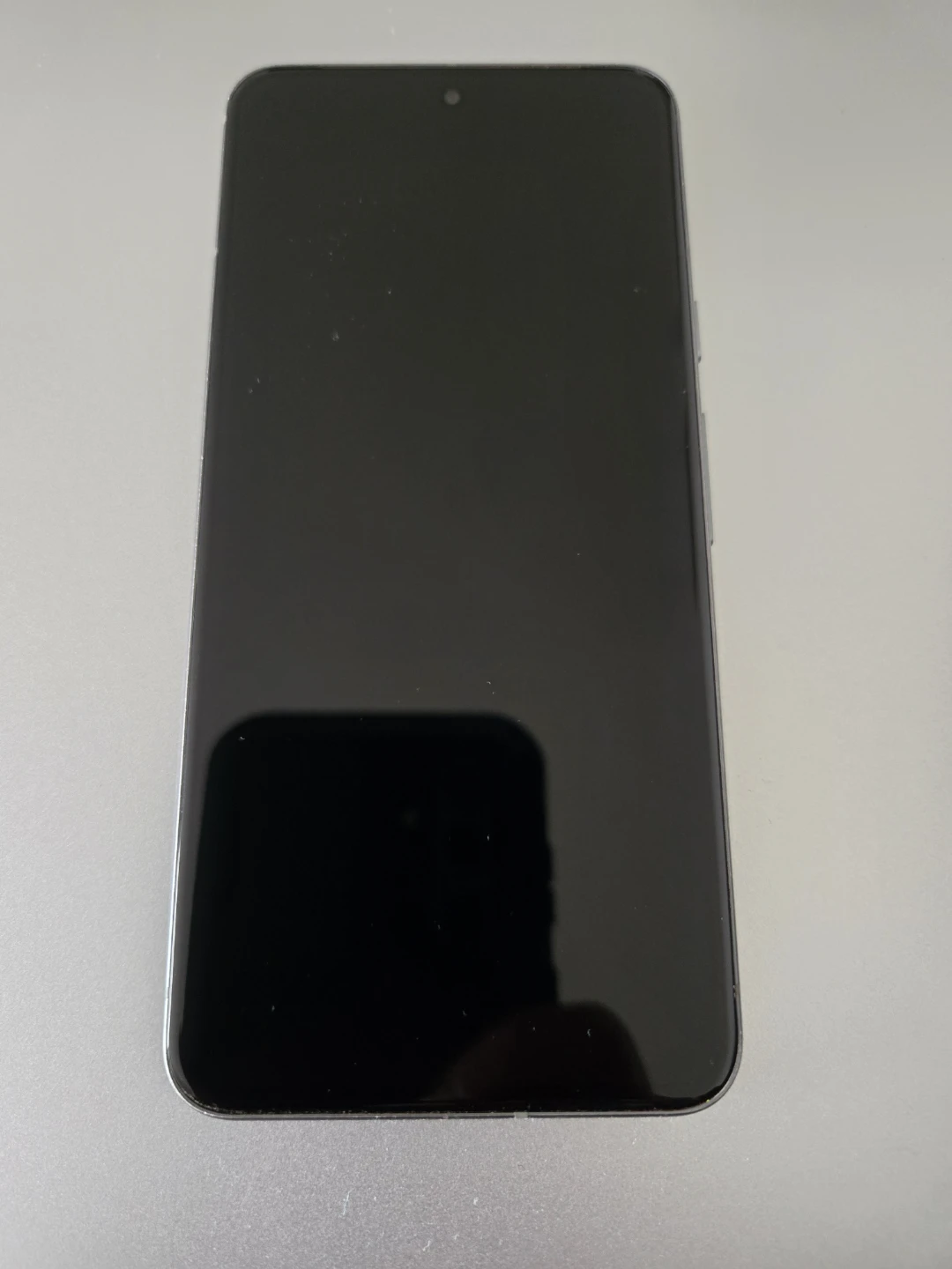 Google Pixel 8 - photo 2