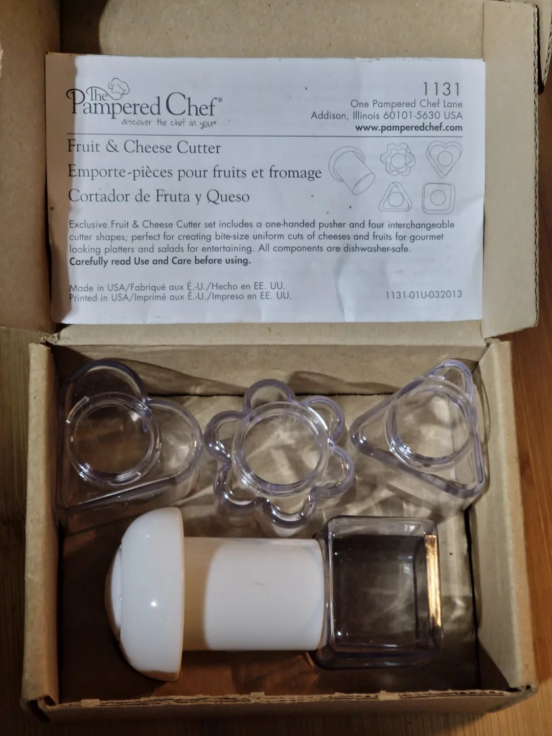 Pampered Chef Fruit & Cheese Cutter Set
